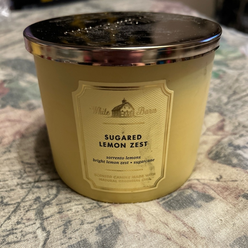 Bath & BODY WORKS Sugared Lemon Zest Three 3 Wick Candle